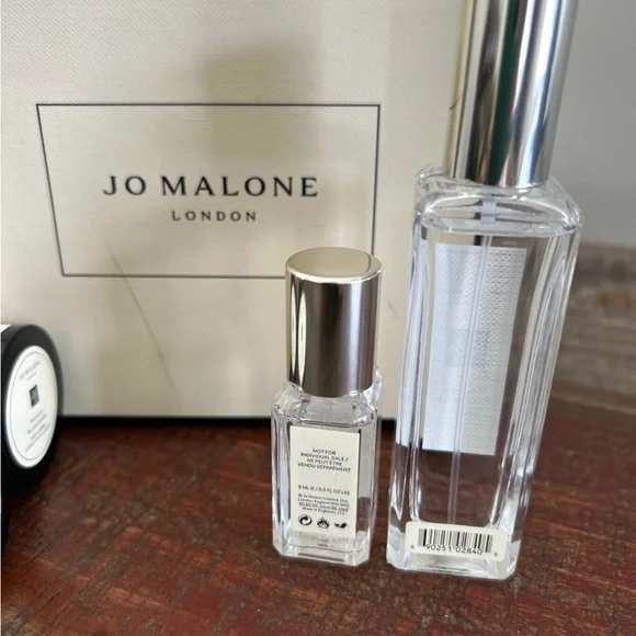 Jo Malone Peony & Blush Suede Cologne Spray 1 oz + 0.3 oz + Two Body Cream .5oz - Picture 4 of 6